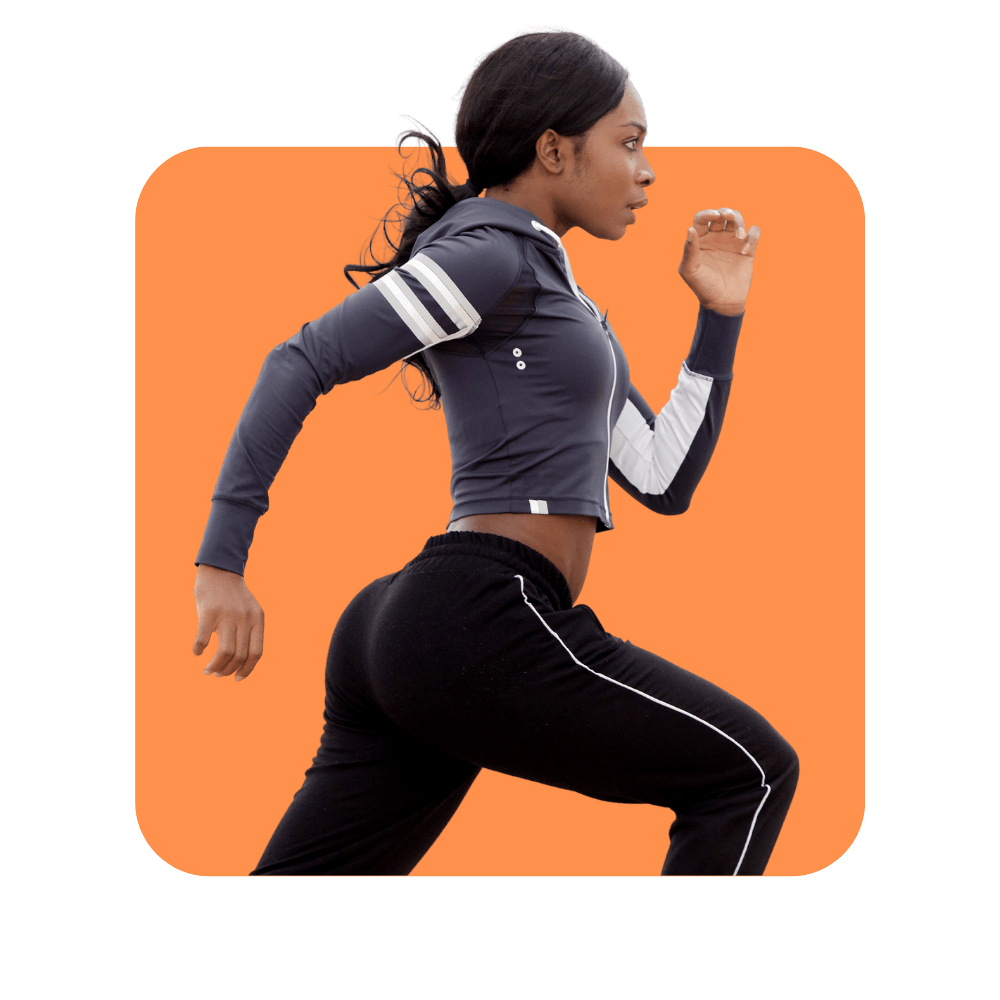 Femme noire en tenue de sport en train de courir - le feedback en management