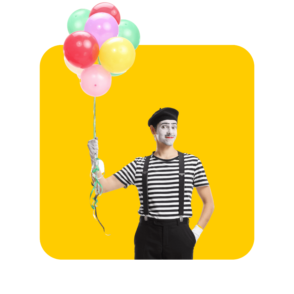 Clown avec pull rayé noir et blanc, bretelles et ballons à la main - se former au soft skills