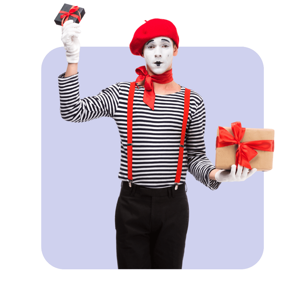 clown pull rayé noir et blanc bretelles rouges pantalon noir avec des cadeaux à la main